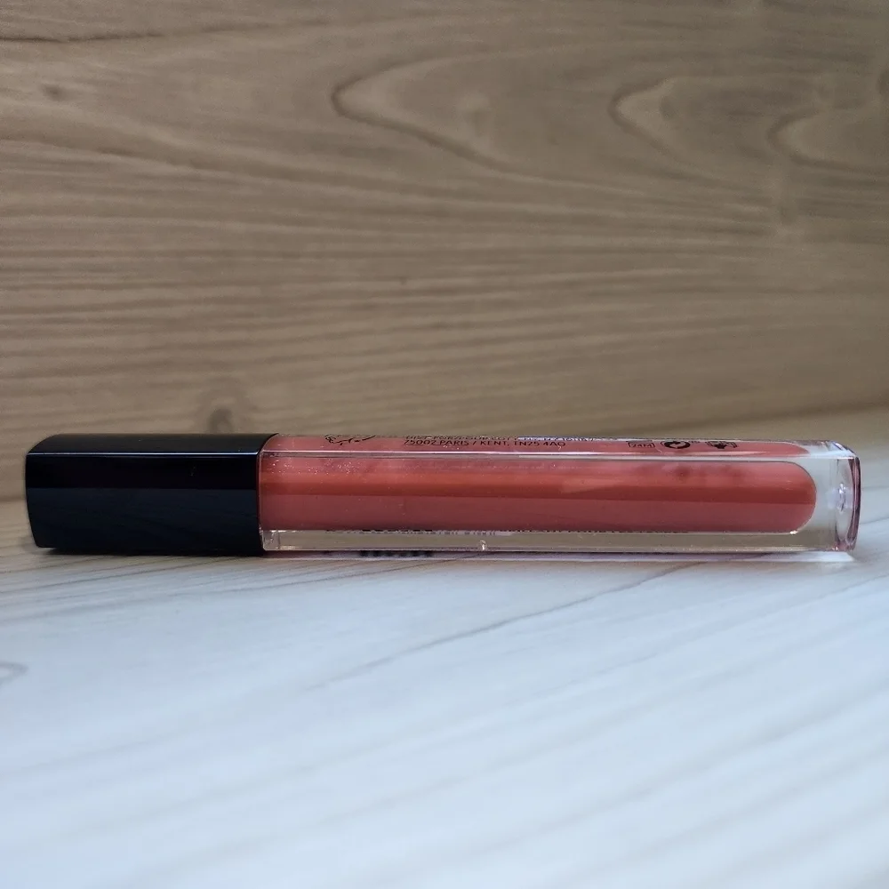 Covergirl EXHIBITIONIST lip gloss "Pixie" NWT - Picture 5 of 8